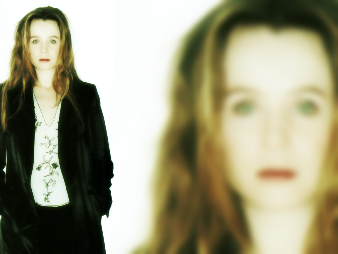 EmilyWatson_001.jpg